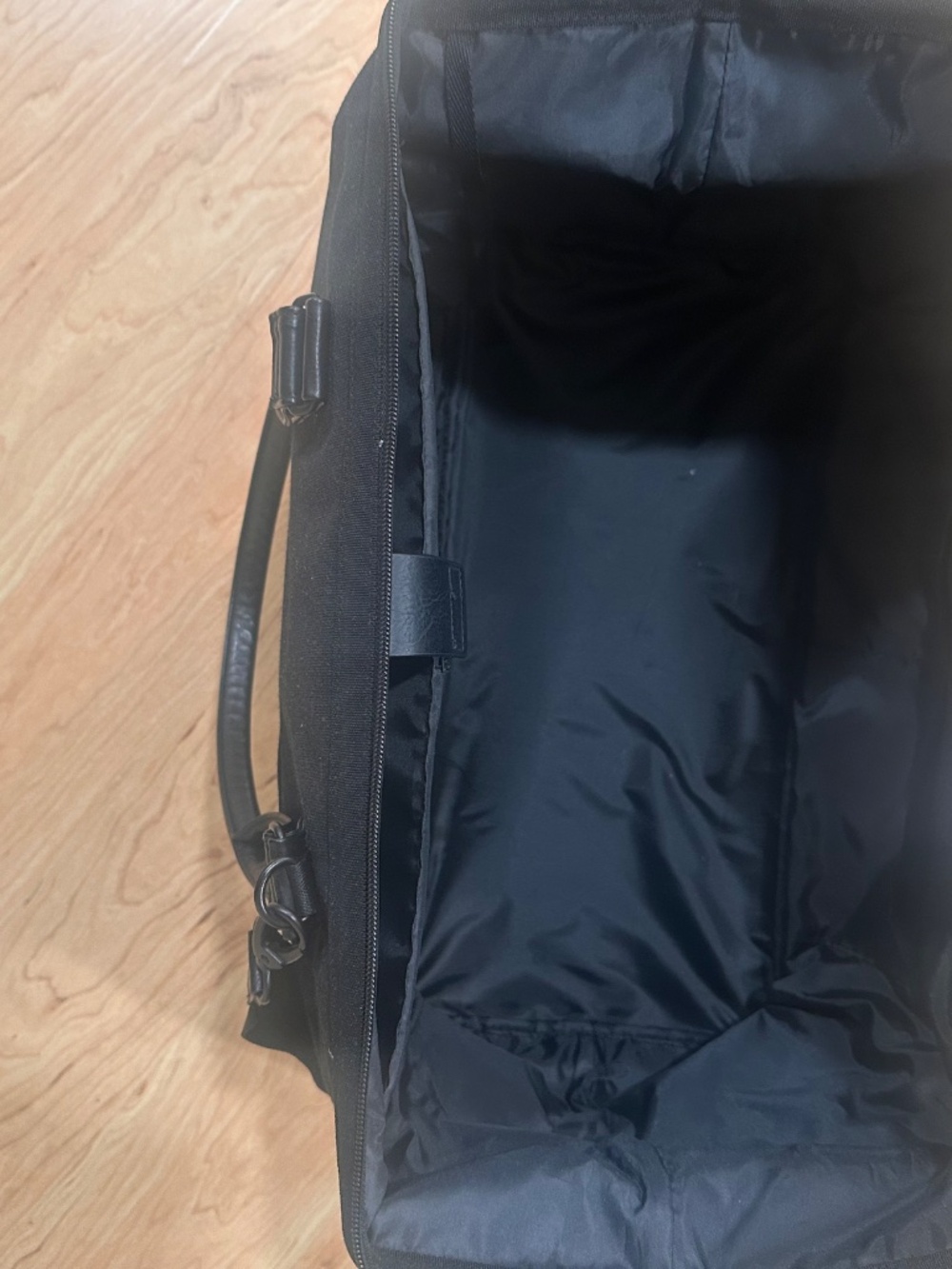 Beis Weekender Bag - Picture 5 of 6